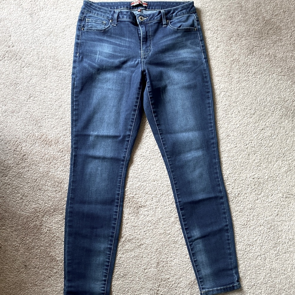 Makers Skinny Medium wash Stretch Skinny denim jean, size 32/14 30” inseam
